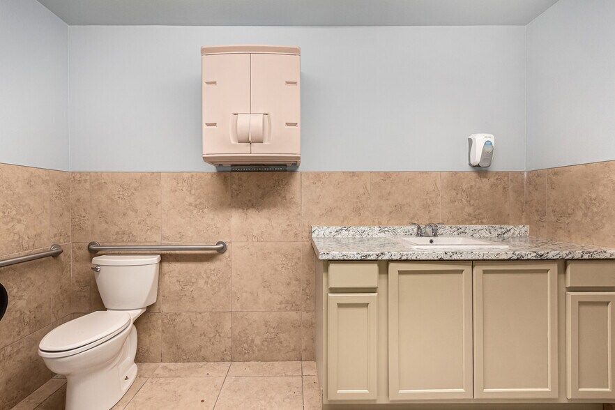 More Photos Of 5827 N 35th Ave, Phoenix Schools For Sale