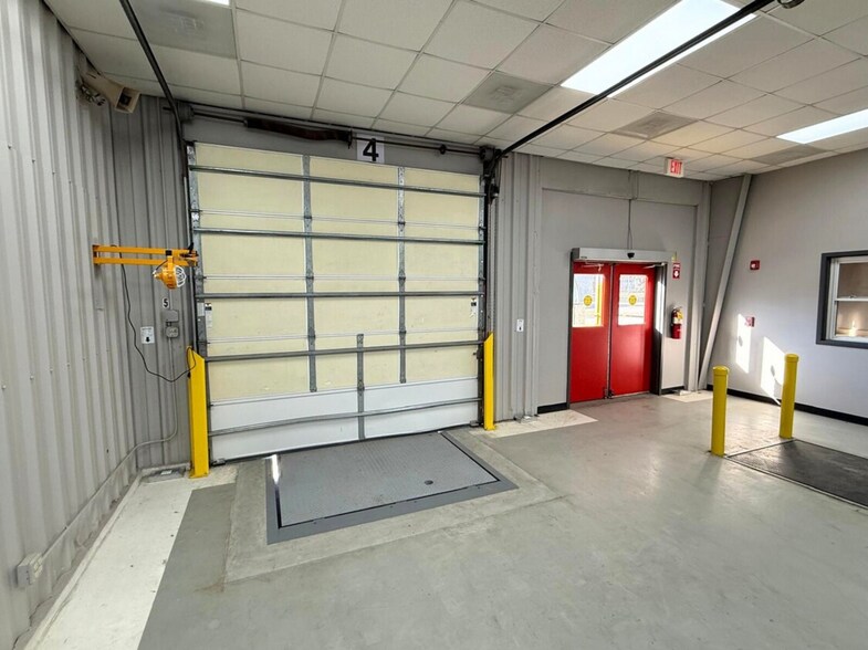 More Photos Of 2501 E President St, Savannah Food Processing For Lease