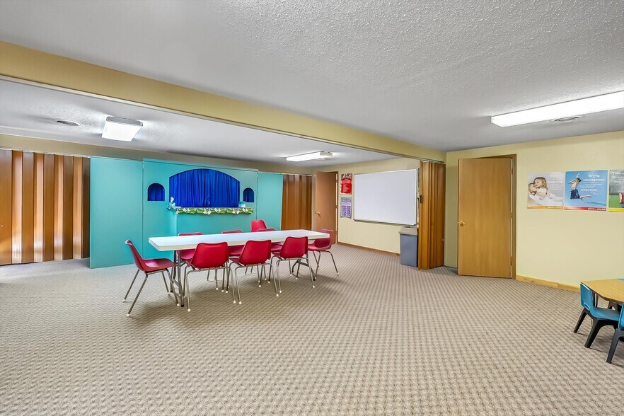 More Photos Of 140 North Point Prairie Rd, Wentzville Religious Facility For Sale
