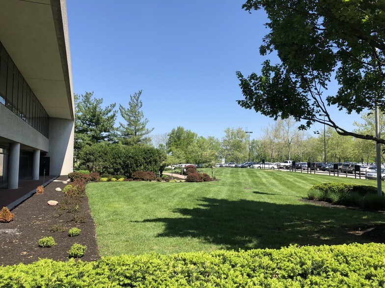 More Photos Of 101 Yorkshire Blvd, Lexington Office For Lease