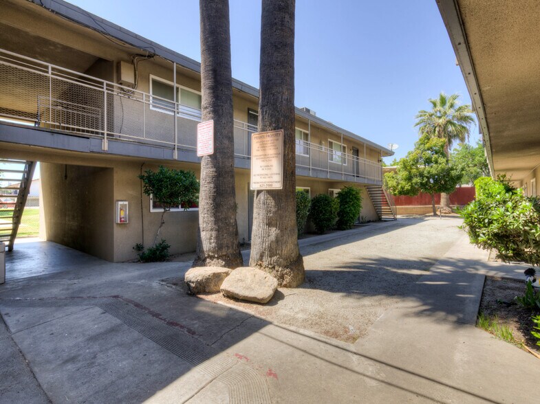Primary Photo Of 2043 E Saginaw Way, Fresno Apartments For Sale