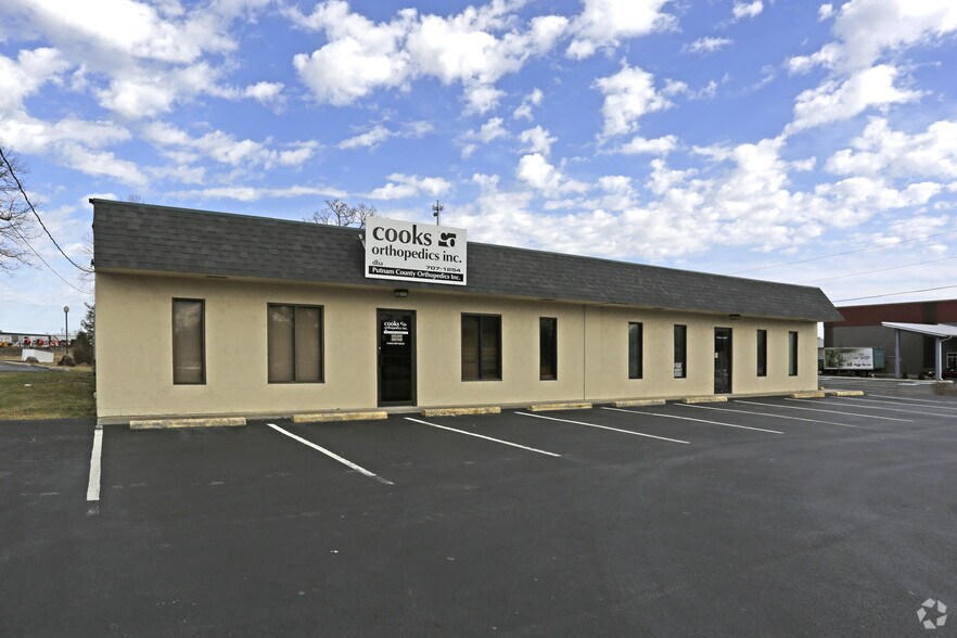 Primary Photo Of 1700 West Ave, Crossville Office For Lease