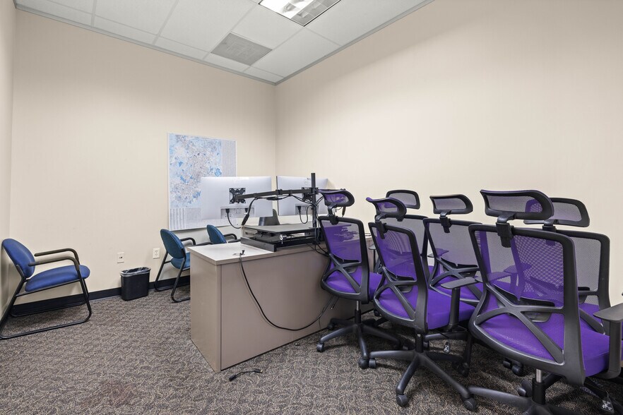 More Photos Of 9300 United Dr, Austin Unknown For Lease