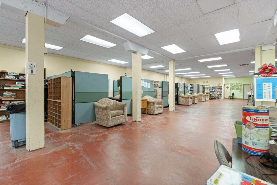 More Photos Of 217 W Jackson St, Ione Storefront Retail Office For Sale