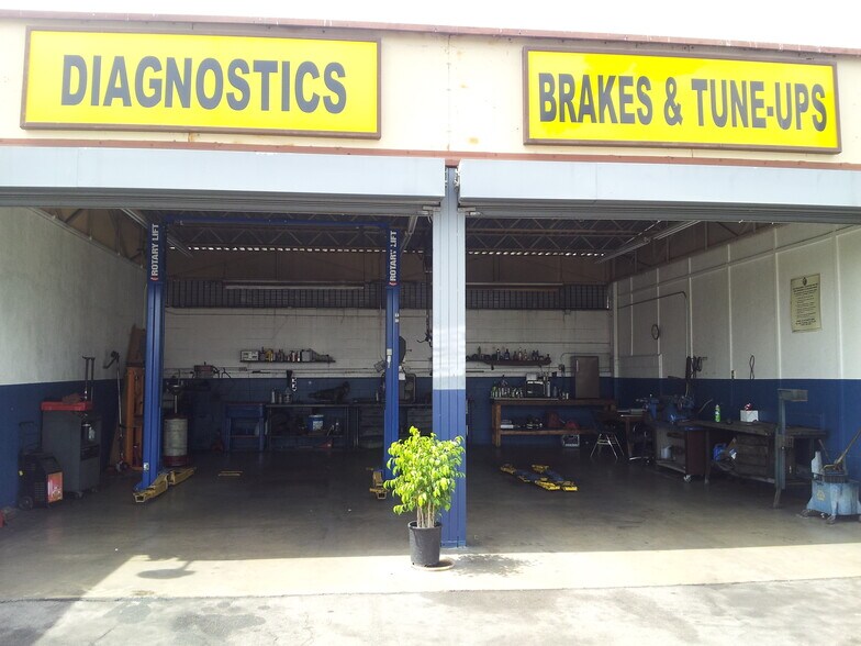 More Photos Of 10837 S Vermont Ave, Los Angeles Auto Repair For Lease