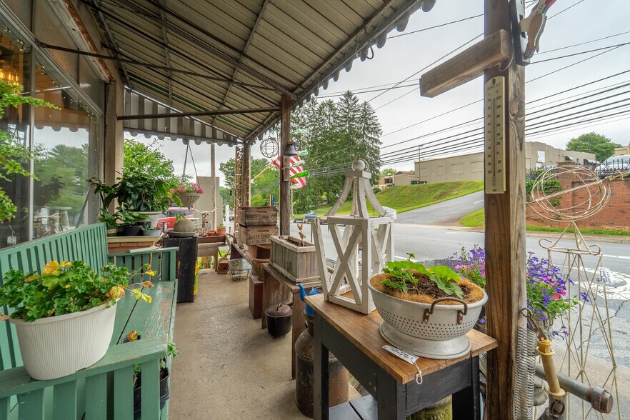 More Photos Of 153 E Palmer St, Franklin Storefront Retail Office For Sale