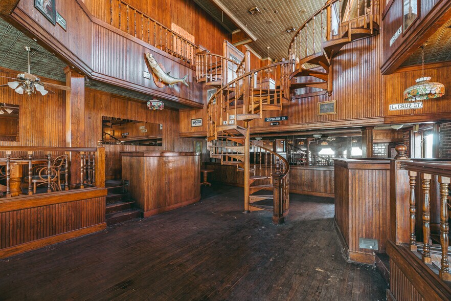 More Photos Of 100 S Grand St, Monroe Restaurant For Sale