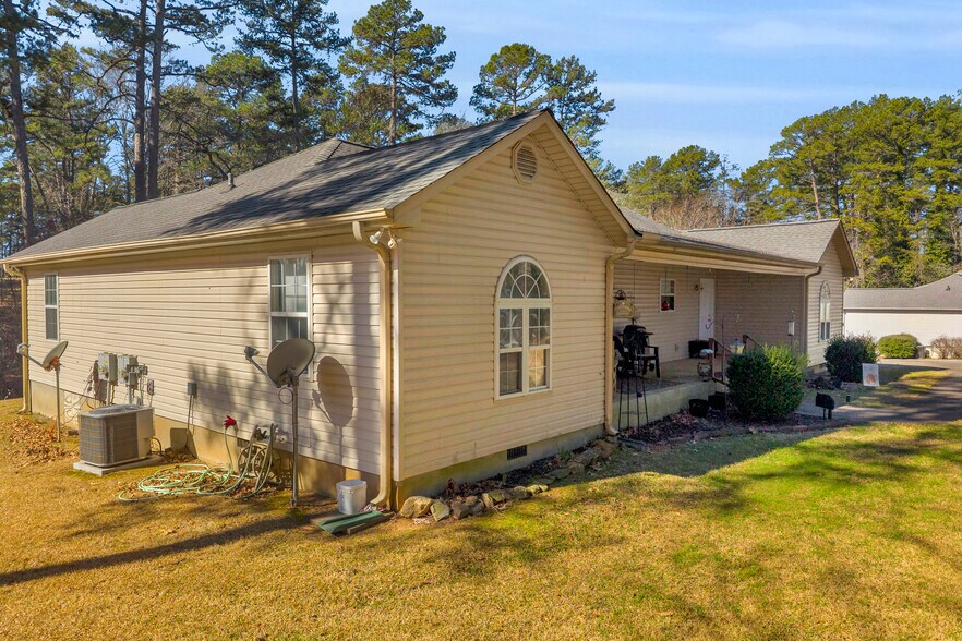 More Photos Of 738 Black Mountain Rd, Toccoa Apartments For Sale