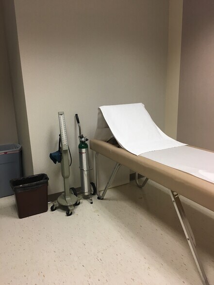 More Photos Of 900 NW 17th Ave, Delray Beach Medical For Sale