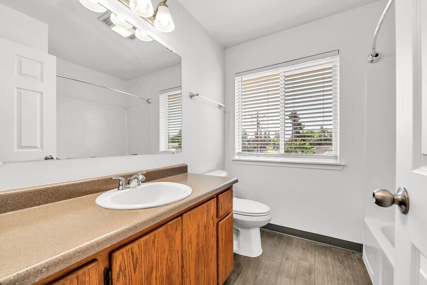 More Photos Of 1901-1943 SE 122nd Ave, Portland Apartments For Sale
