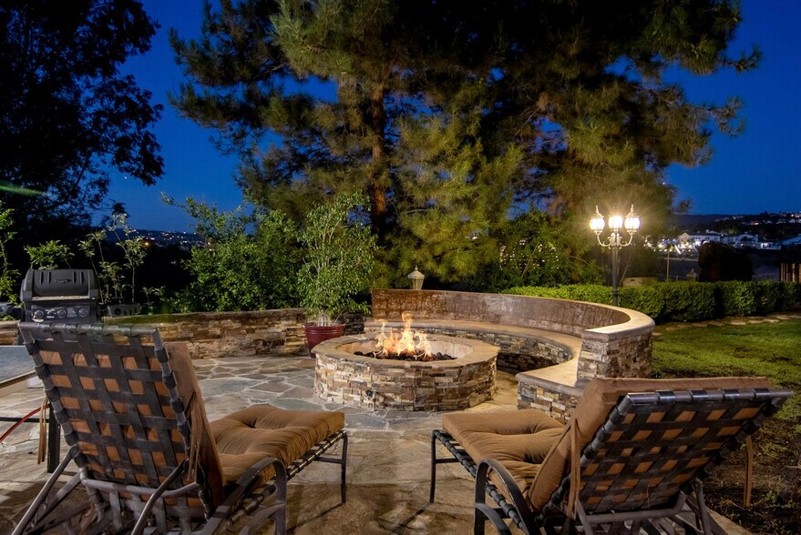 More Photos Of 365 S Mohler Dr, Anaheim Specialty For Sale