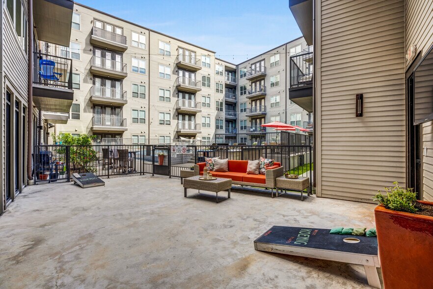 More Photos Of 403 E Koenig Ln, Austin Apartments For Lease