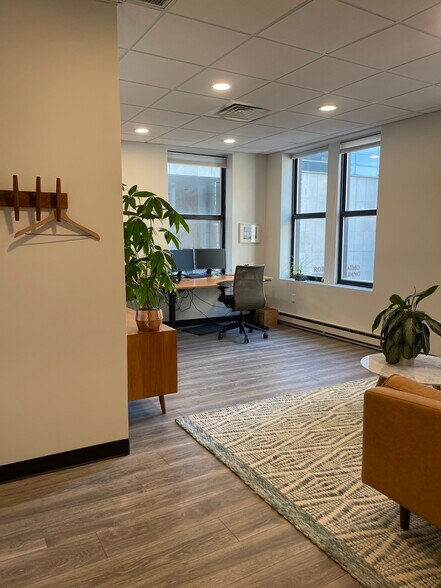 More Photos Of 171-175 Orange St, New Haven Office Residential For Lease
