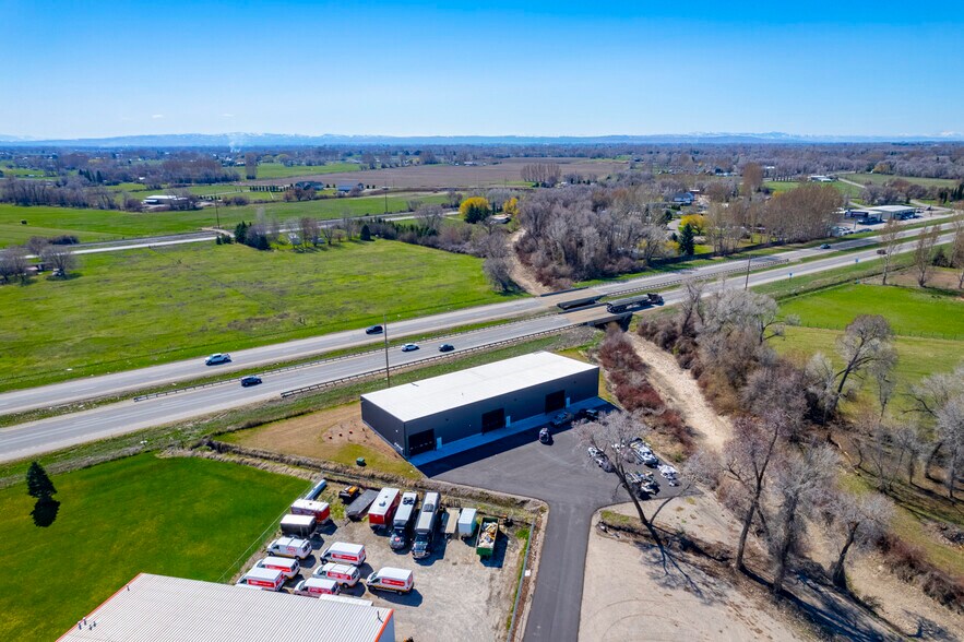 More Photos Of 4113 648 N, Rigby Warehouse For Lease