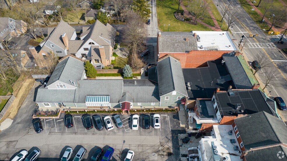 More Photos Of 679-681 High St, Worthington Storefront Retail Office For Lease