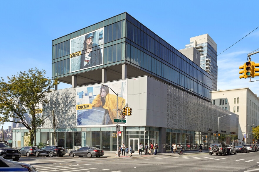 More Photos Of 200 Kent Ave, Brooklyn Coworking Space