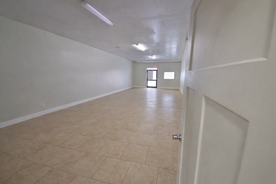 More Photos Of 413 Decatur St, Memphis Convenience Store For Sale