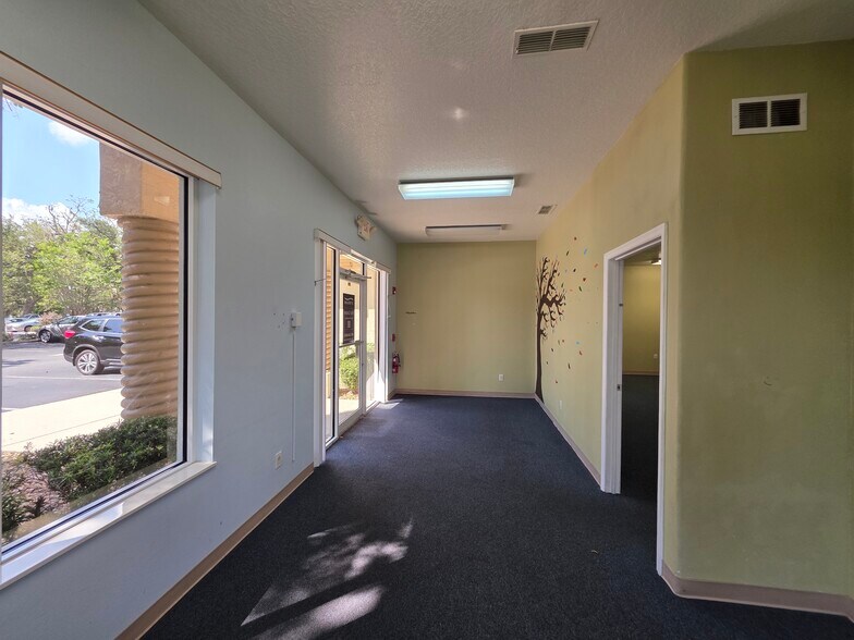 More Photos Of 900 N Swallow Tail Dr, Port Orange Medical For Lease