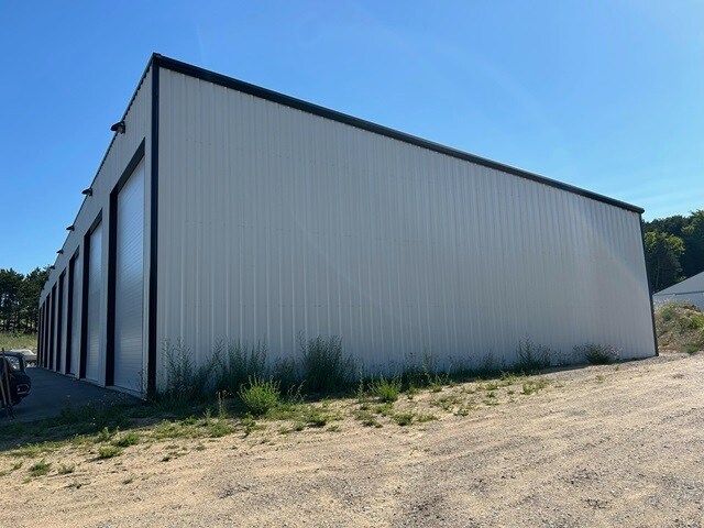 More Photos Of 8597 Bingham Rd, Traverse City Warehouse For Sale