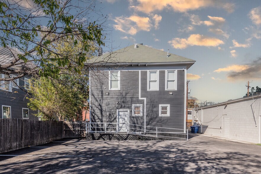 More Photos Of 214 E Ashby Pl, San Antonio Office For Lease