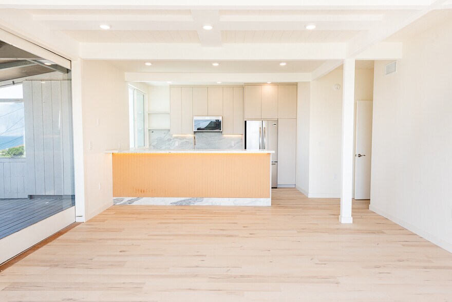 More Photos Of 7273 Birdview Ave, Malibu Apartments For Sale