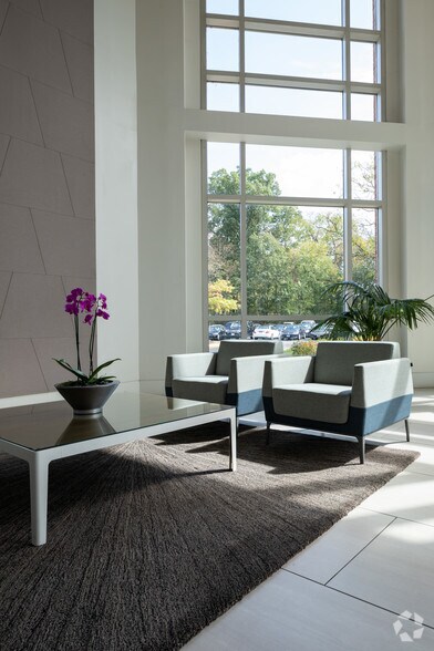 More Photos Of 1302 Concourse Dr, Linthicum Unknown For Lease