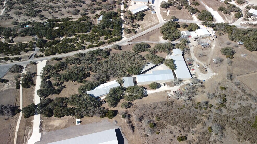 Primary Photo Of 41 Rust Ln, Boerne Light Manufacturing For Lease