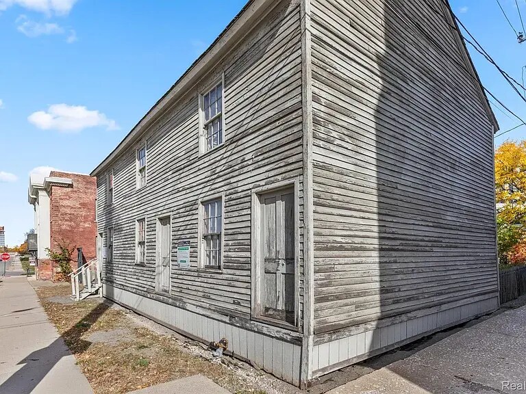 More Photos Of 1430 6th St, Detroit Apartments For Sale