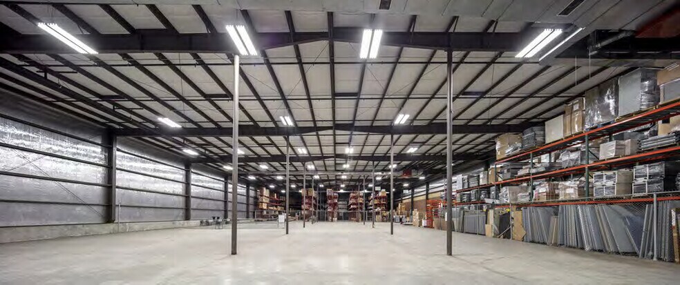 More Photos Of 5 Waltham St, Wilmington Warehouse For Lease