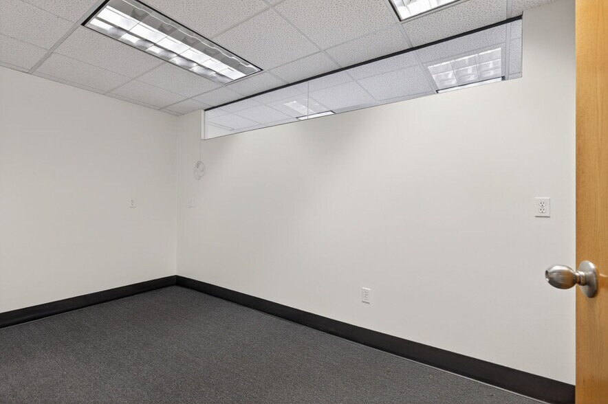 More Photos Of 12860 W Cedar Dr, Lakewood Light Manufacturing For Lease