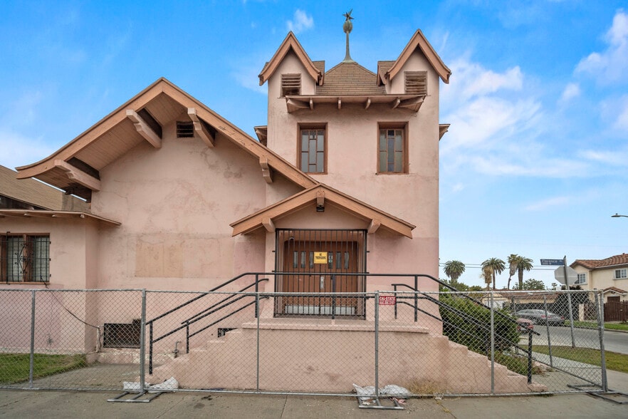 More Photos Of 1101 W Florence Ave, Los Angeles Religious Facility For Sale
