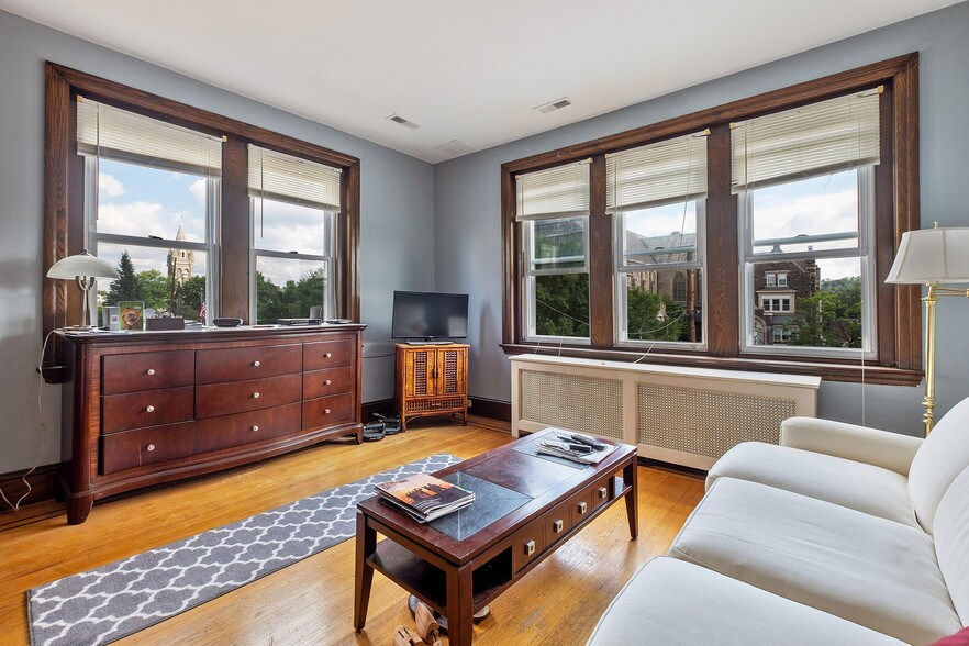 More Photos Of 214 Fayette St, Conshohocken Office Residential For Lease