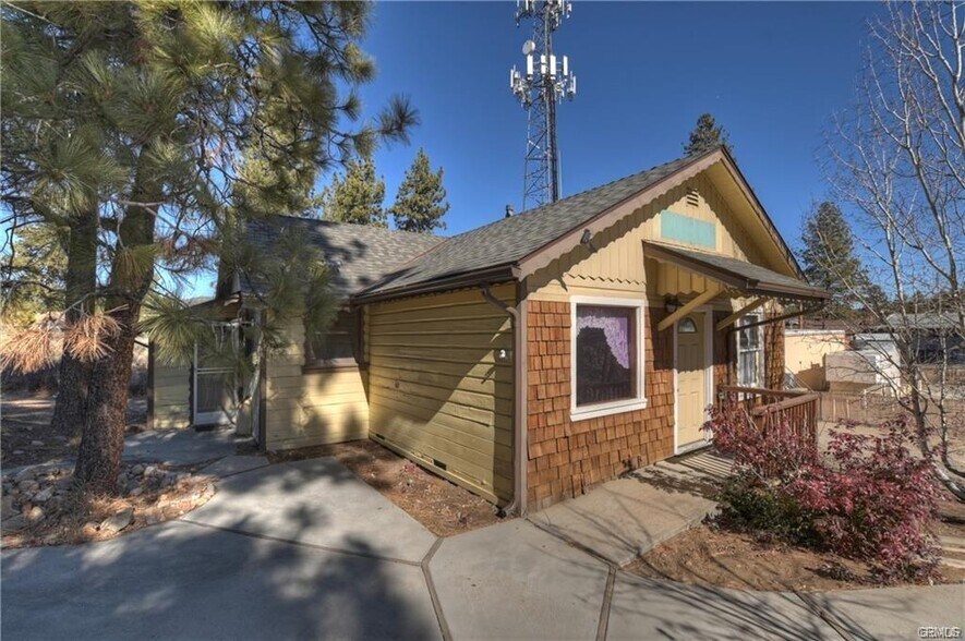 More Photos Of 547 Cottage Ln, Big Bear Lake Office For Sale