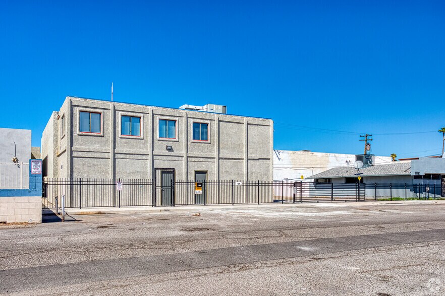 More Photos Of 910 E Sahara Ave, Las Vegas Loft Creative Space For Lease