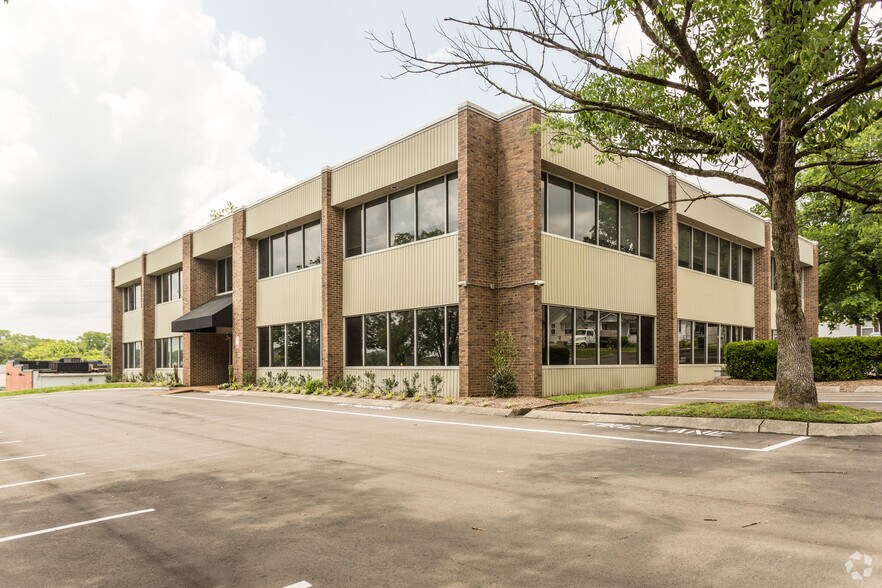 More Photos Of 113 Cumberland Ave, Madison Loft Creative Space For Sale