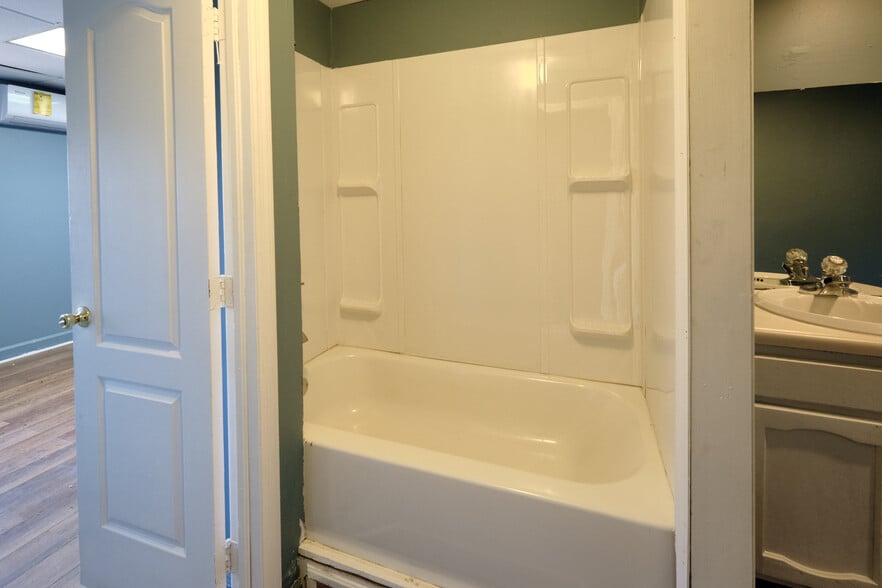 More Photos Of , Tazewell Multifamily For Sale