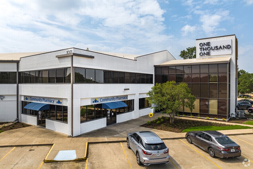 More Photos Of 1001 Cross Timbers Rd, Flower Mound Office For Lease