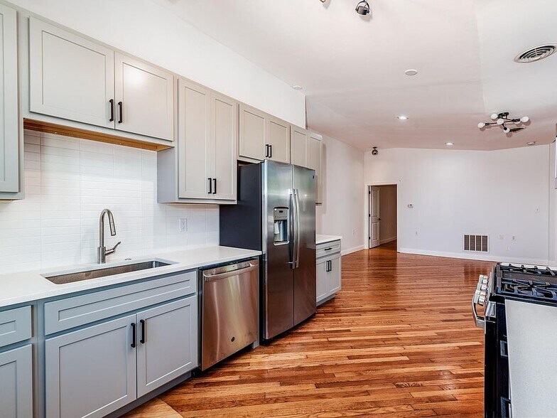 More Photos Of 1337-1339 S Vandeventer Ave, Saint Louis Apartments For Sale