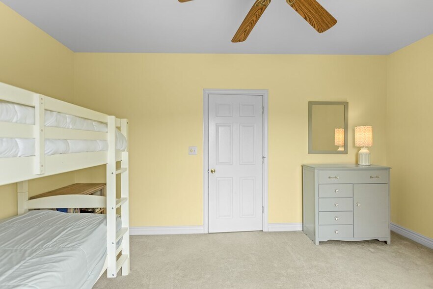 More Photos Of 211 Hanks Rd, Troy Hospitality For Sale