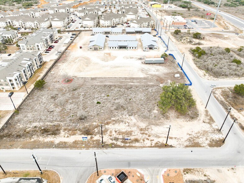 More Photos Of 211 Crossing, San Antonio Land For Sale