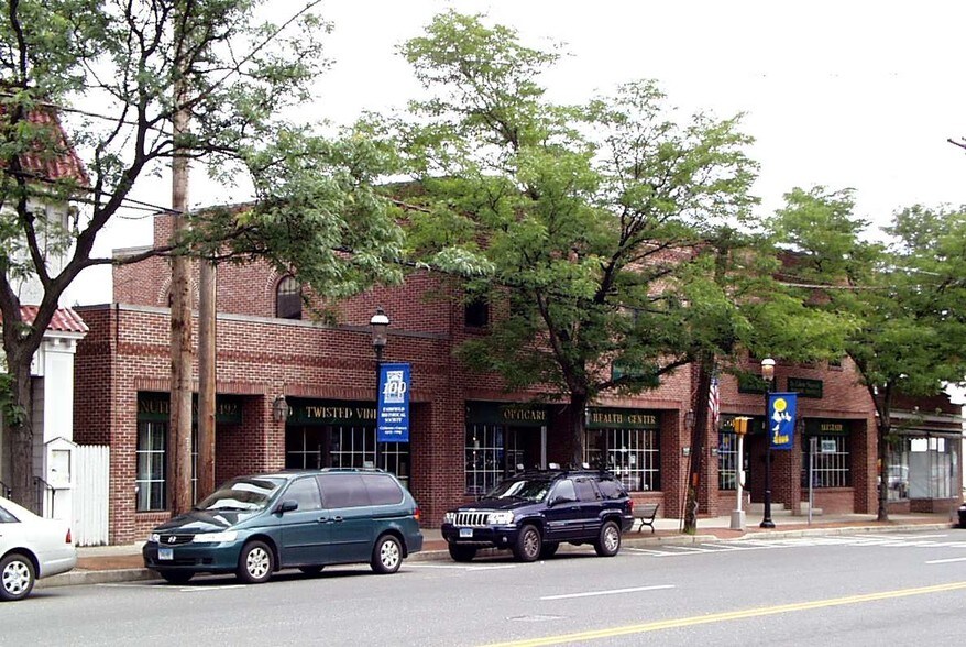 More Photos Of 1476-1492 Boston Post Rd, Fairfield Storefront Retail Office For Lease