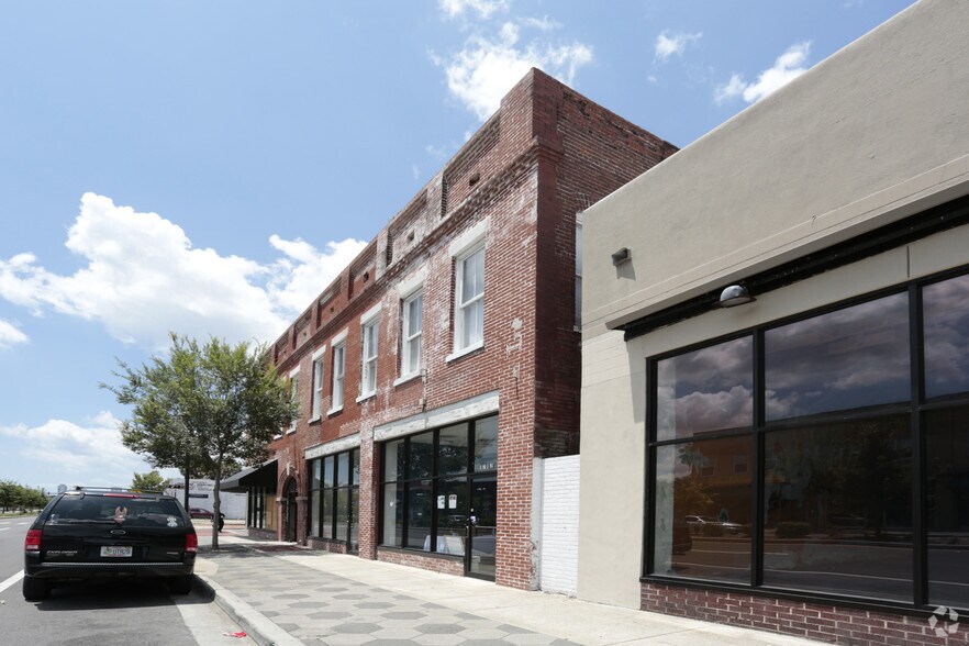 More Photos Of 1700-1712 N Main St, Jacksonville Storefront Retail Residential For Lease