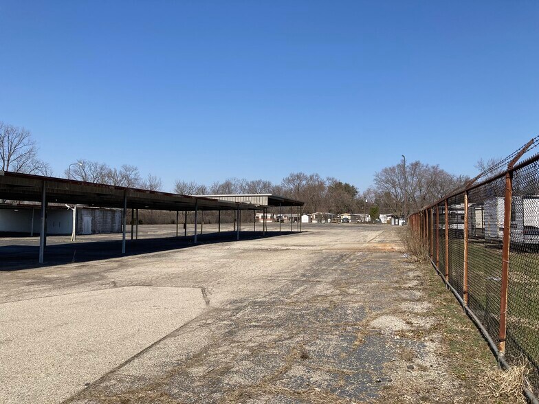 More Photos Of 3901 Lefferson Rd, Middletown Warehouse For Lease