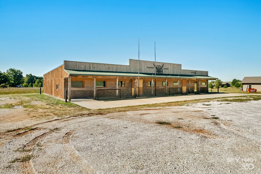 More Photos Of 16727 E Highway 62, Garfield Storefront Retail Office For Lease