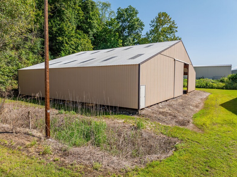 More Photos Of 3825 Columbia Blvd, Bloomsburg Manufacturing For Sale