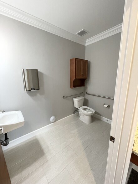 More Photos Of 1776 Heritage Center Dr, Wake Forest Office For Lease