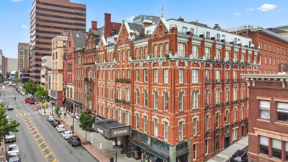 More Photos Of 76 N Pearl St, Albany Apartments For Lease