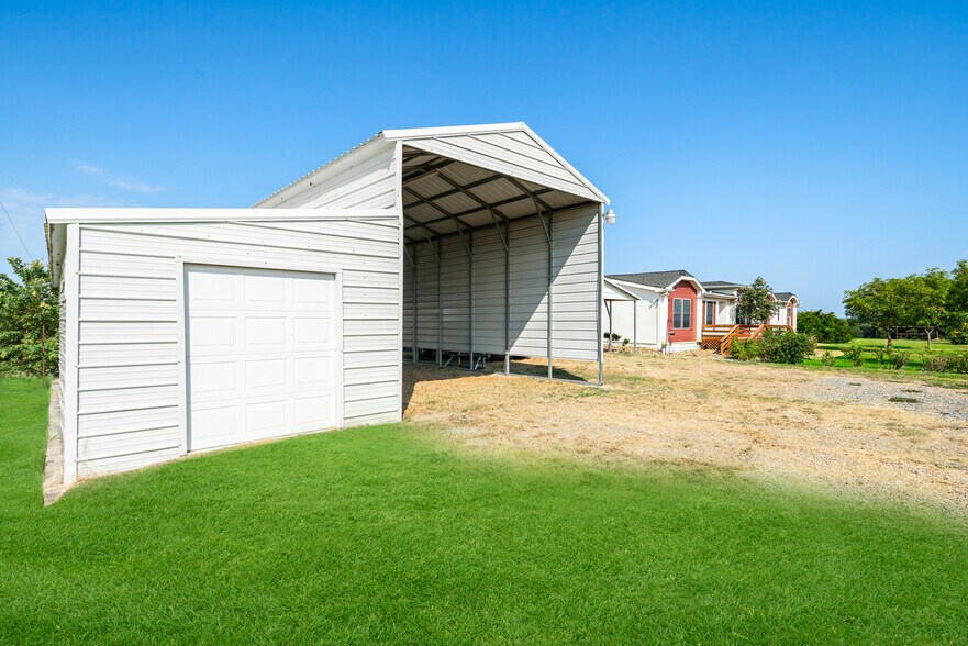 More Photos Of 870 County Road 2610, Bonham Land For Sale