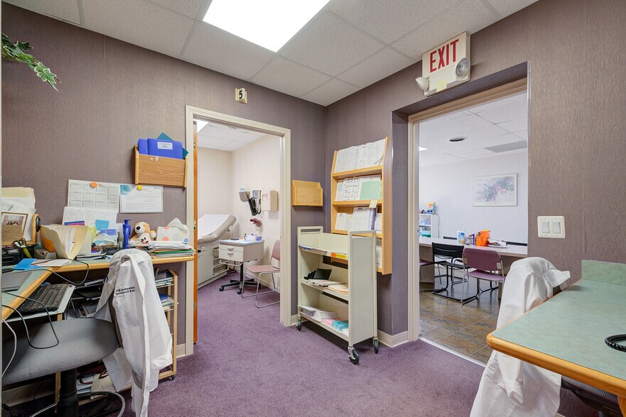More Photos Of 1181 N Milford Rd, Milford Medical For Lease