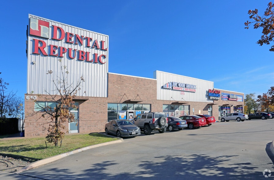 More Photos Of 610 E Jefferson Blvd, Dallas General Retail For Sale